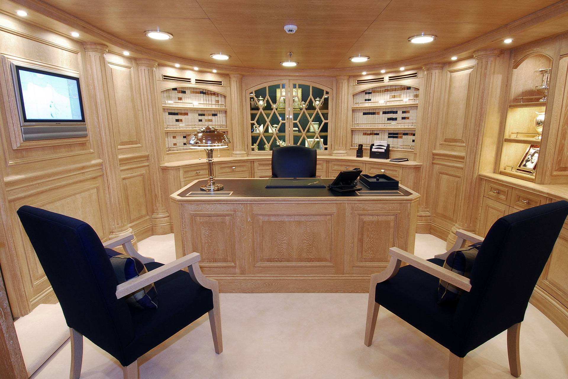 xclusive yachts office